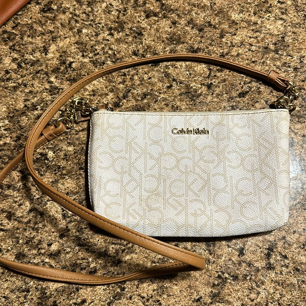 Calvin Klein Crossbody